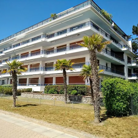 Le Capitole - Front De Benoit, Escapade A Deux