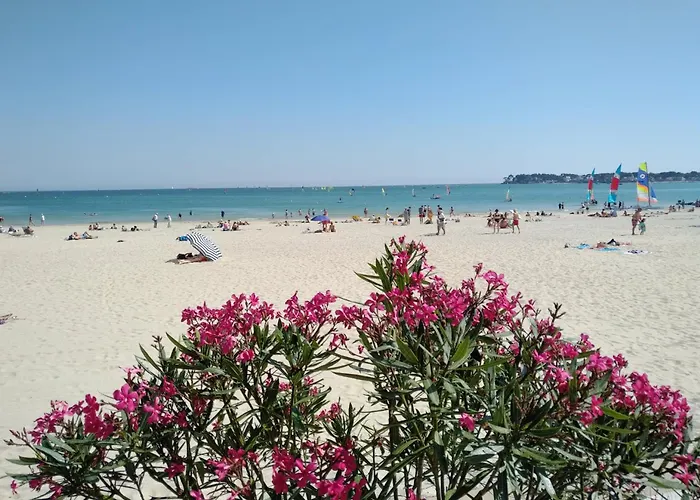 Le Capitole - Front De Benoit, Escapade A Deux *