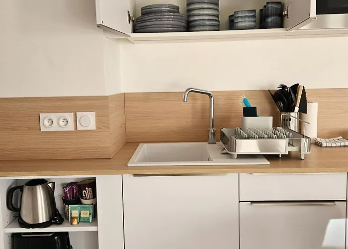 Le Capitole - Front De Benoit, Escapade A Deux